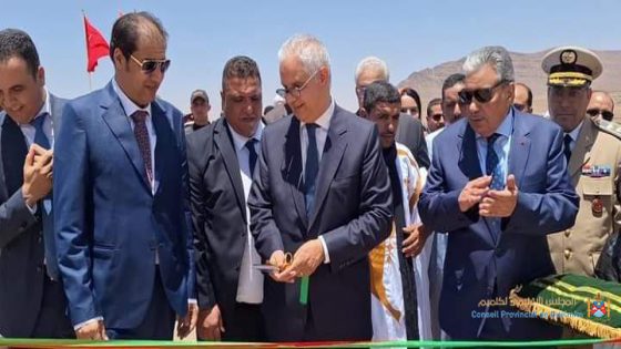 مشاركة رئيس المجلس الإقليمي بمعية وزير التجهيز والماء ووالي جهة كلميم وادنون في تدشينات احتفالية بمناسبة عيد العرش المجيد