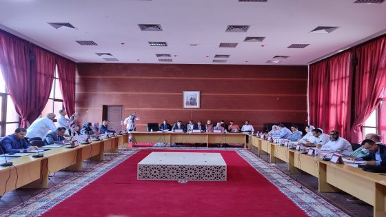 المجلس الإقليمي لكلميم يعقد دورته العادية لشهر شتنبر
